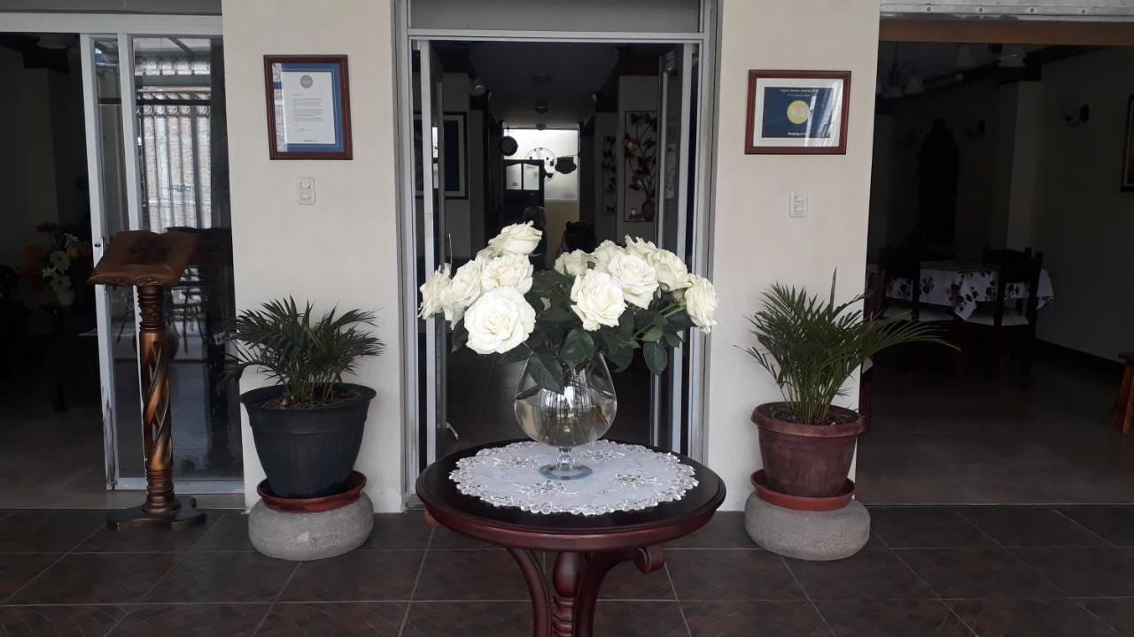El Cardenal Hotel Loja Extérieur photo